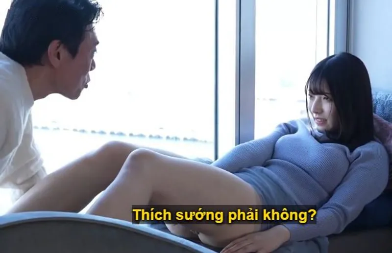 Sự chạm trán giữa bác trai và cô minh tinh trẻ mới debut tại nhà nghỉ sang trọng
